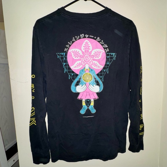 Stranger Things x Chogrin Elegorgon Black Long Sleeve Shirt - Picture 6 of 11